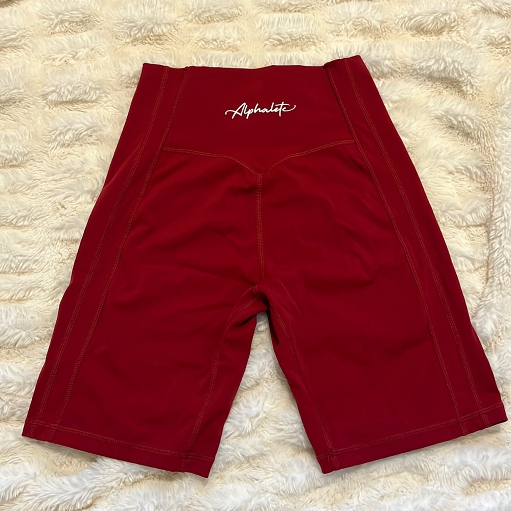 ALPHALETE SURFACE SHORTS